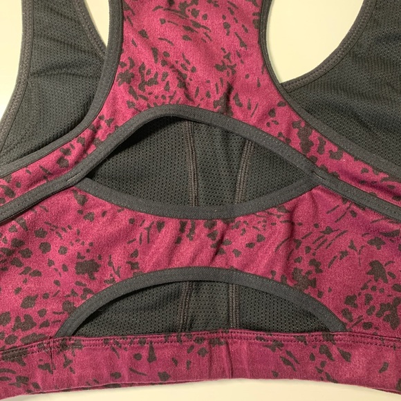 Athleta Sports Bra - Picture 6 of 8
